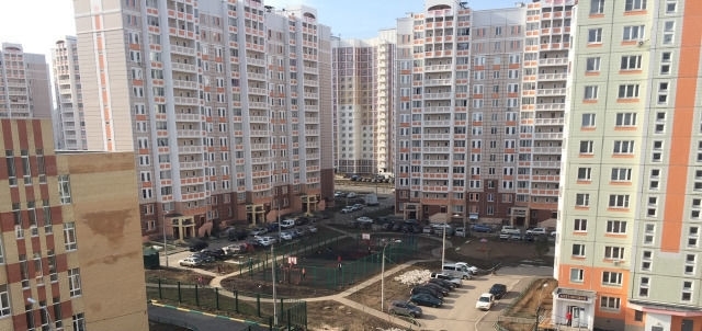 Продается 1-комнатная квартира в тихом районе.
