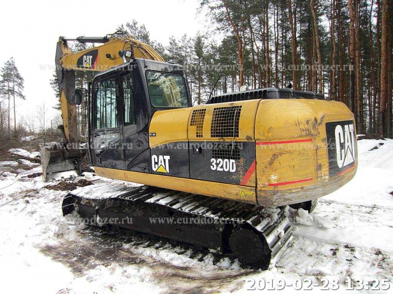 Гусеничный экскаватор Cat 320, 2012 г, 8900 мч, болотоход